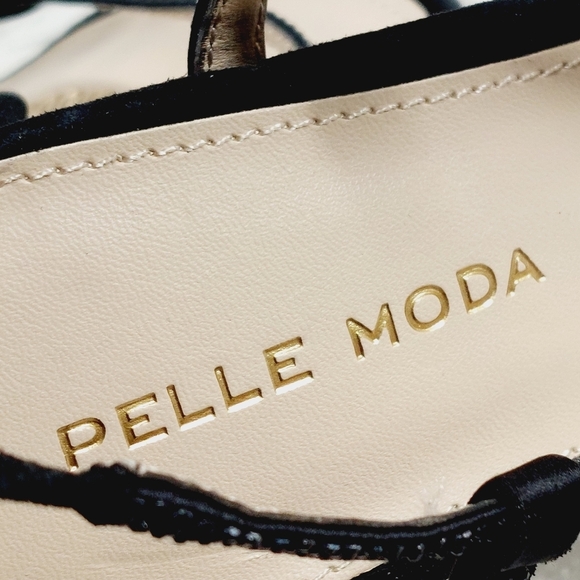 New Pelle Moda Francis 2 Black Strappy Sandals M581 - Picture 10 of 13